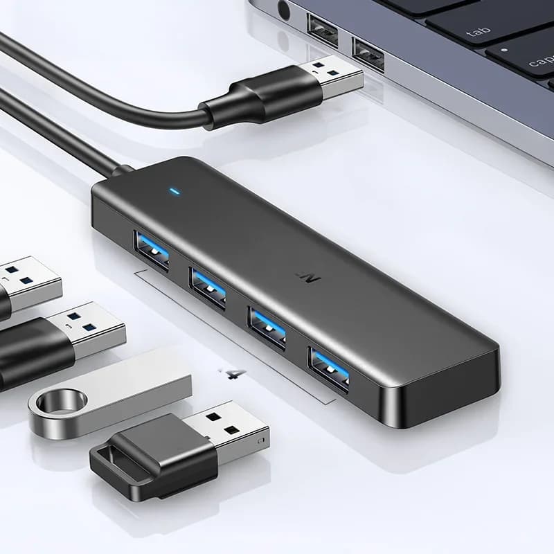 4-portars USB 3.0 & USB-C-hubb
